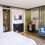 The Hera Platinum 4*