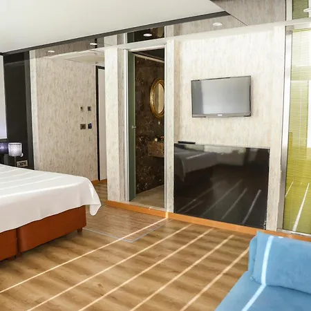 Hotel The Hera Platinum 4*