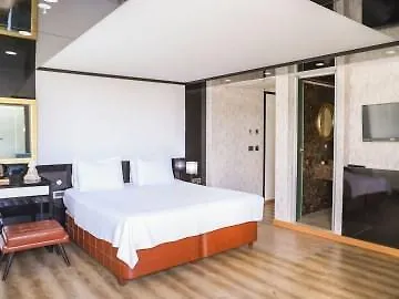 Atasehir Palace 3* Istanbul