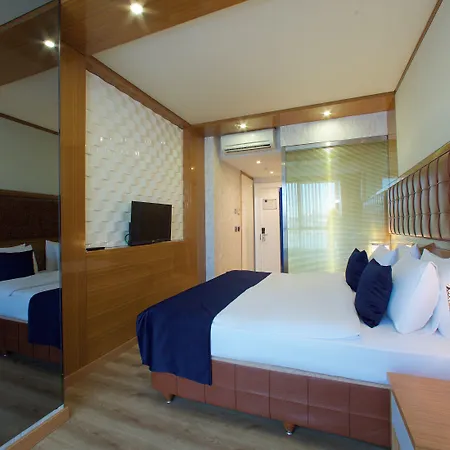 Ξενοδοχείο The Hera Platinum 4*