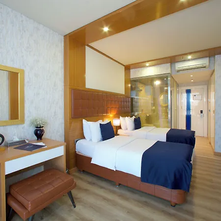 The Hera Platinum Hotel 4*