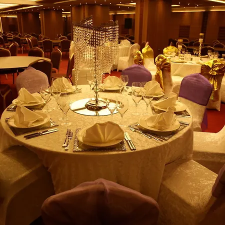 Atasehir Palace 3* Istanbul