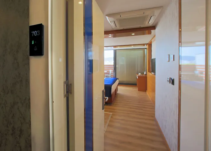 The Hera Platinum Hotel