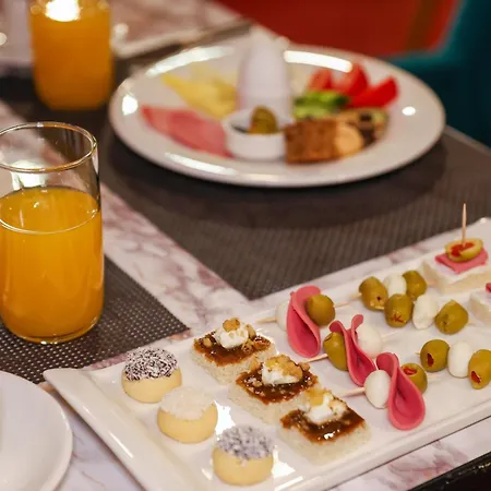 The Hera Platinum فندق